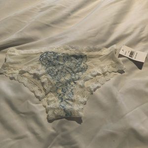 Hanky Panky White and Blue Lace Panty (M)